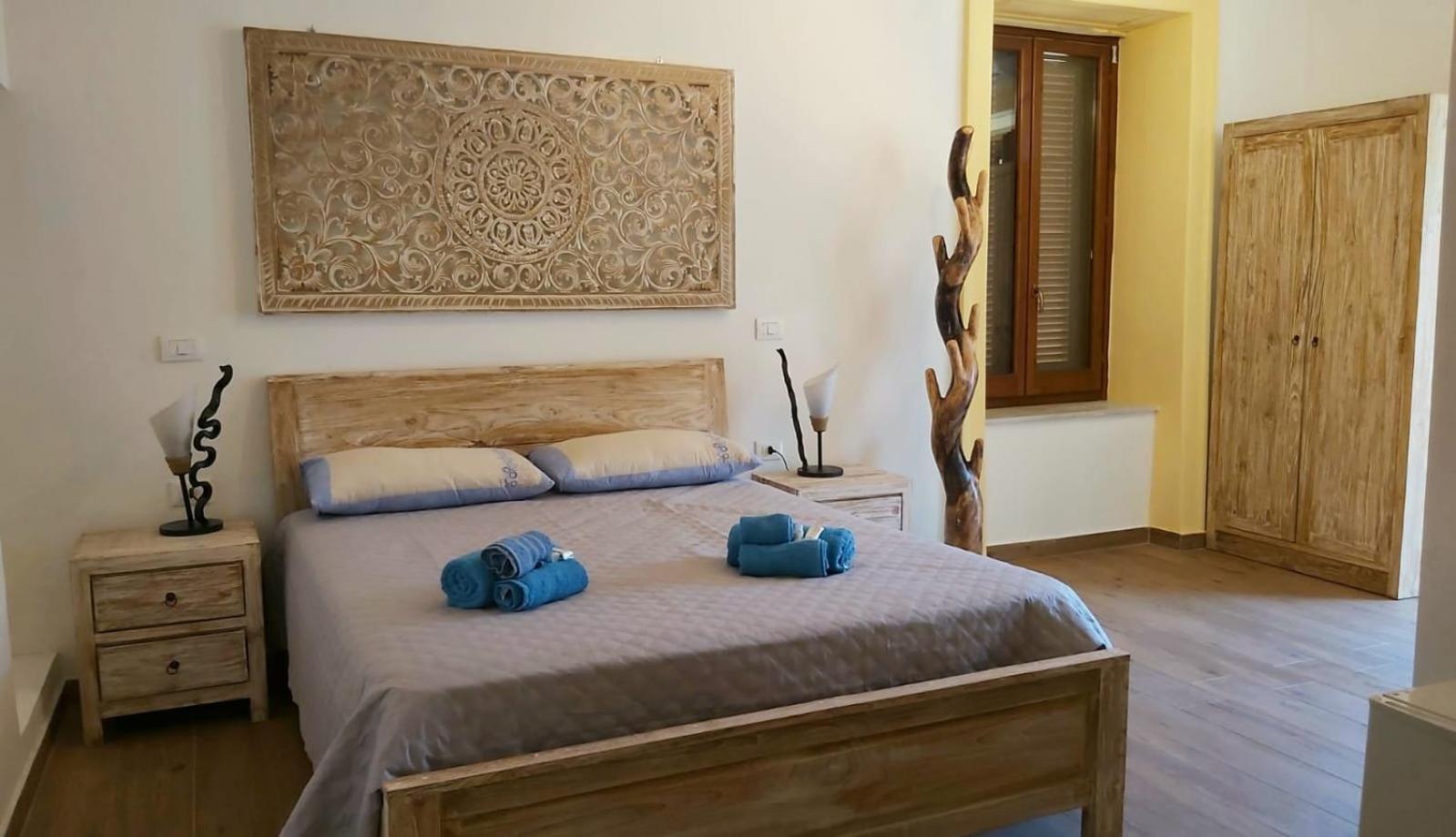 B&B I Viaggi Di Edo Кротоне Экстерьер фото